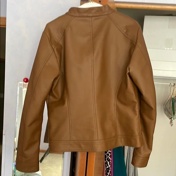 Brown Leather Jacket for Women - Picture 3 of 8